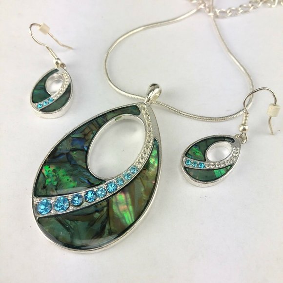 Kohl's Color Necklace Earrings Set Silver Tone Teardrops Green MOP Rhinestones - Picture 1 of 3